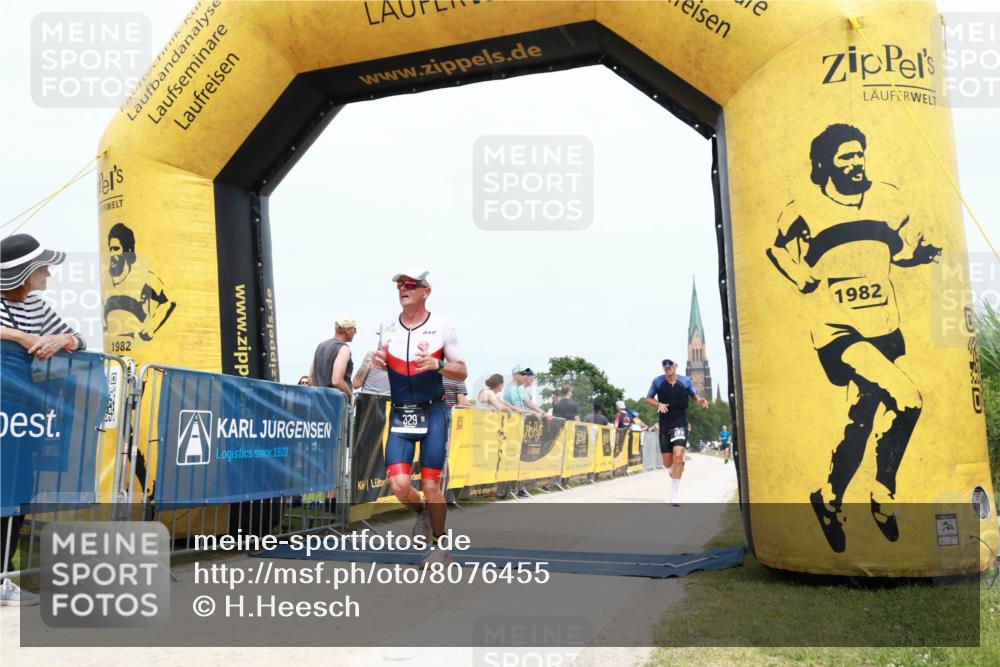 22.06.2025 - Viking Triathlon H.Heesch http://msf.ph/oto/8076455 22.06.2025 14:53:31 Laufen 142, 180, 329, 478 meine-sportfotos.de
