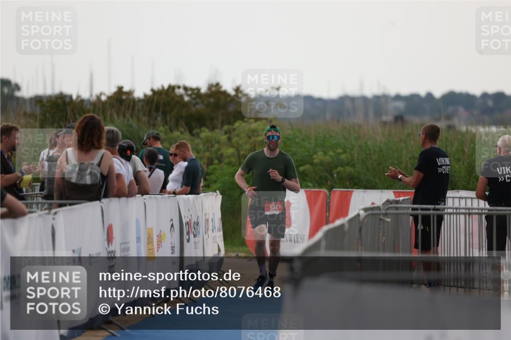 22.06.2025 - Viking Triathlon Yannick Fuchs http://msf.ph/oto/8076468 22.06.2025 16:23:13 Ziel  meine-sportfotos.de