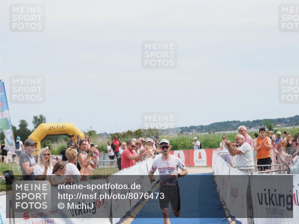 22.06.2025 - Viking Triathlon MichiJ http://msf.ph/oto/8076473 22.06.2025 13:55:36 Ziel 521 meine-sportfotos.de