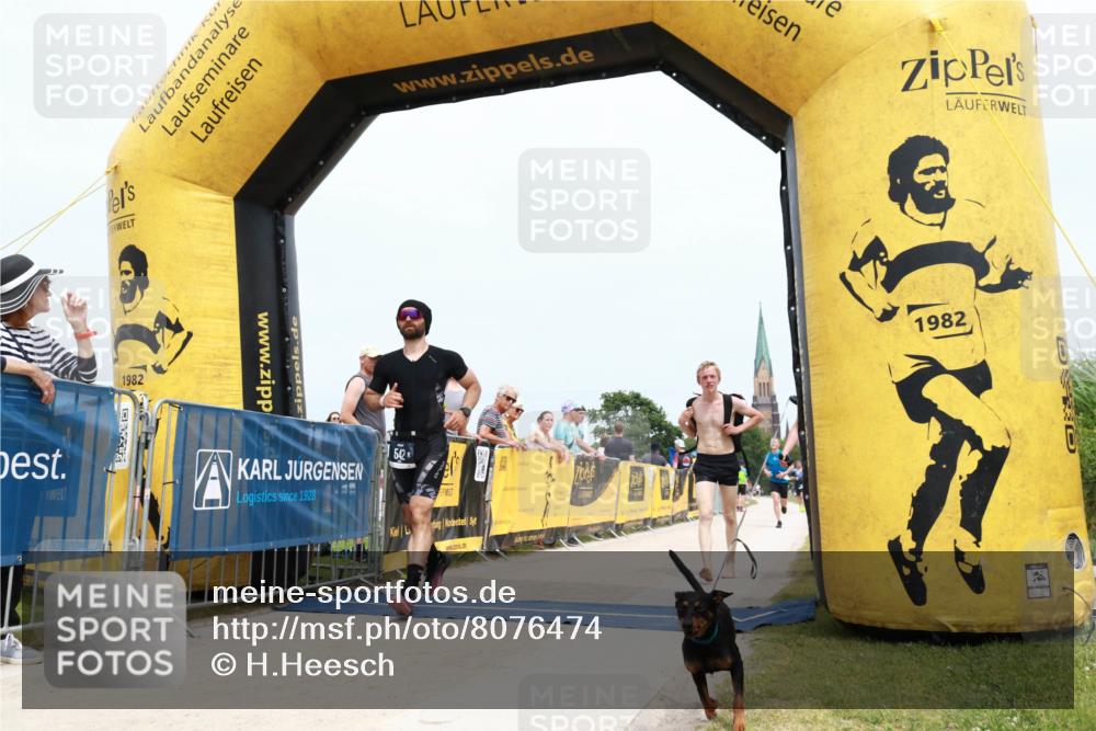 22.06.2025 - Viking Triathlon H.Heesch http://msf.ph/oto/8076474 22.06.2025 14:53:39 Laufen 478, 542 meine-sportfotos.de