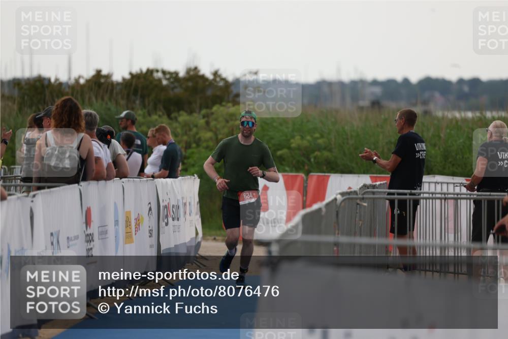 22.06.2025 - Viking Triathlon Yannick Fuchs http://msf.ph/oto/8076476 22.06.2025 16:23:14 Ziel  meine-sportfotos.de