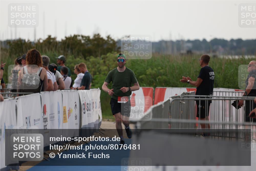 22.06.2025 - Viking Triathlon Yannick Fuchs http://msf.ph/oto/8076481 22.06.2025 16:23:14 Ziel  meine-sportfotos.de