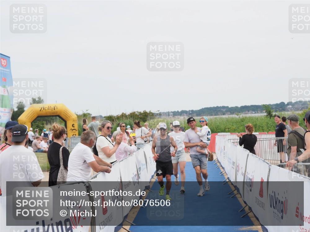 22.06.2025 - Viking Triathlon MichiJ http://msf.ph/oto/8076506 22.06.2025 14:34:01 Ziel 341, 662 meine-sportfotos.de