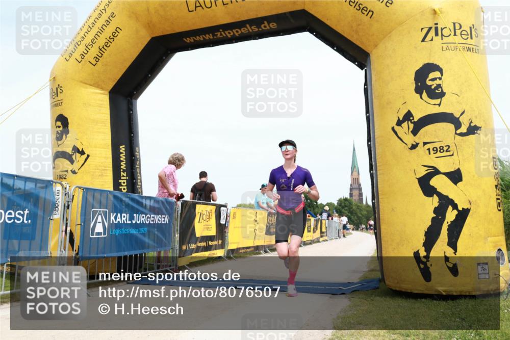 22.06.2025 - Viking Triathlon H.Heesch http://msf.ph/oto/8076507 22.06.2025 14:16:23 Laufen 299, 311 meine-sportfotos.de