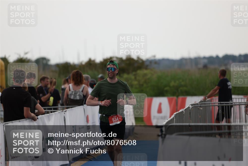 22.06.2025 - Viking Triathlon Yannick Fuchs http://msf.ph/oto/8076508 22.06.2025 16:23:18 Ziel 634 meine-sportfotos.de