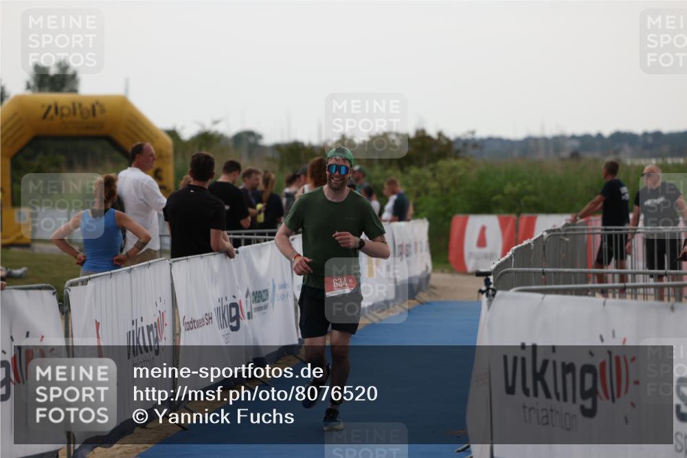 22.06.2025 - Viking Triathlon Yannick Fuchs http://msf.ph/oto/8076520 22.06.2025 16:23:18 Ziel 634 meine-sportfotos.de