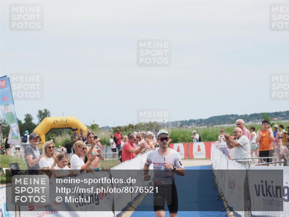22.06.2025 - Viking Triathlon MichiJ http://msf.ph/oto/8076521 22.06.2025 13:55:37 Ziel 521 meine-sportfotos.de