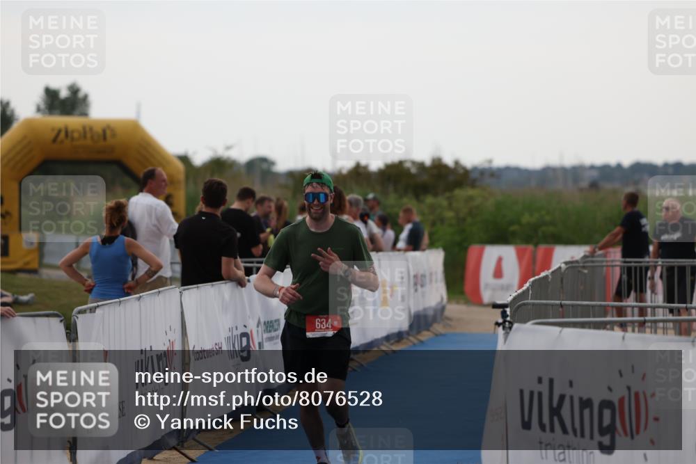 22.06.2025 - Viking Triathlon Yannick Fuchs http://msf.ph/oto/8076528 22.06.2025 16:23:19 Ziel 634 meine-sportfotos.de