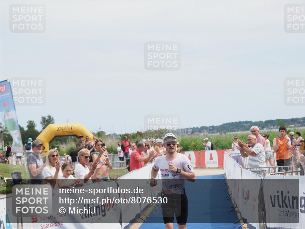 22.06.2025 - Viking Triathlon MichiJ http://msf.ph/oto/8076530 22.06.2025 13:55:37 Ziel 521 meine-sportfotos.de