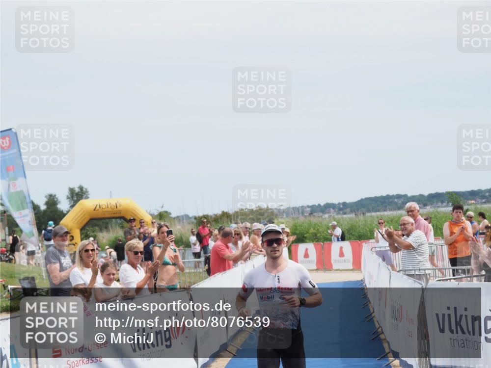 22.06.2025 - Viking Triathlon MichiJ http://msf.ph/oto/8076539 22.06.2025 13:55:37 Ziel 521 meine-sportfotos.de