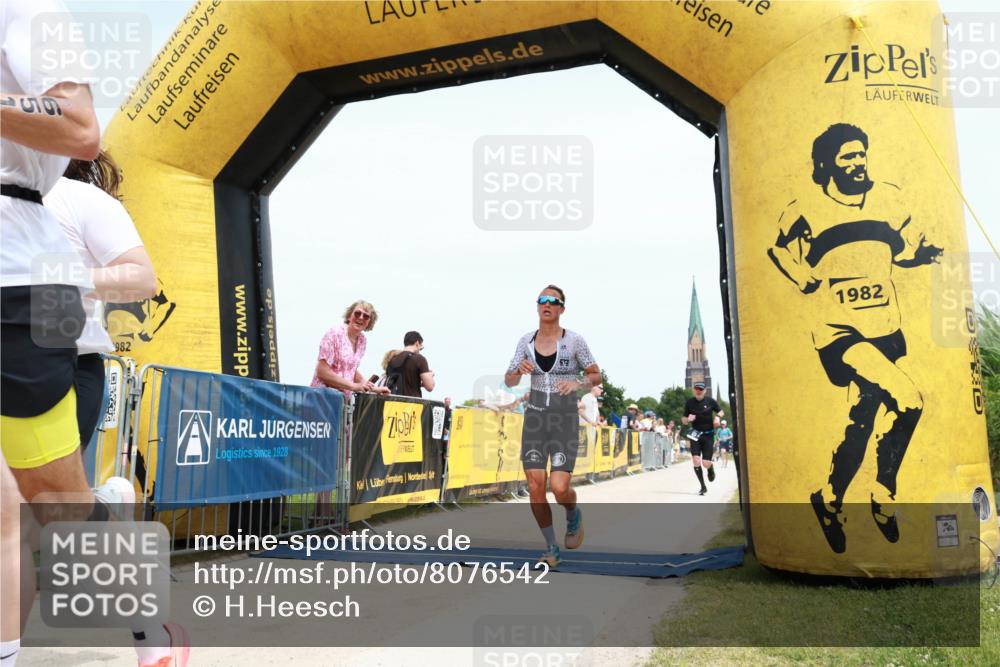 22.06.2025 - Viking Triathlon H.Heesch http://msf.ph/oto/8076542 22.06.2025 14:16:50 Laufen 30, 173, 651 meine-sportfotos.de