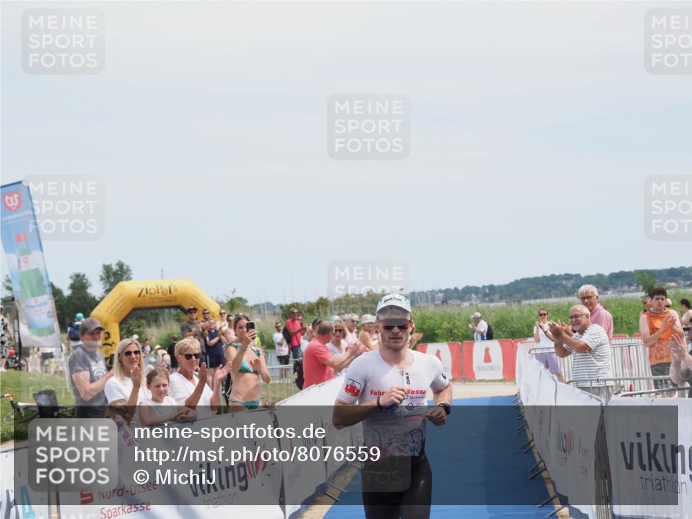 22.06.2025 - Viking Triathlon MichiJ http://msf.ph/oto/8076559 22.06.2025 13:55:37 Ziel 521 meine-sportfotos.de