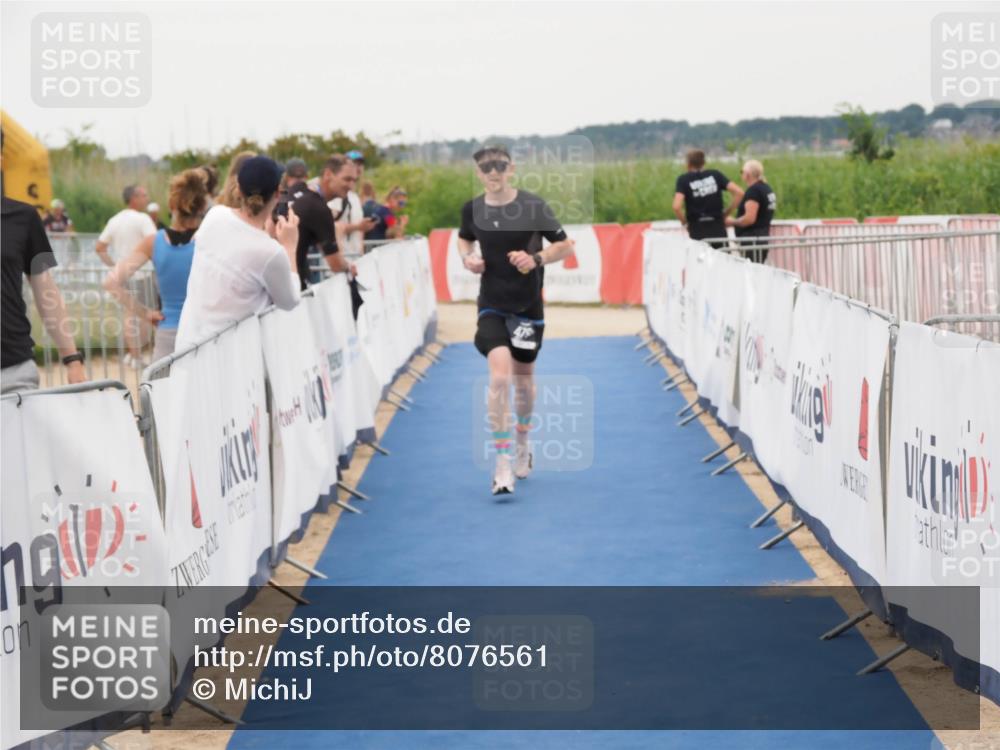 22.06.2025 - Viking Triathlon MichiJ http://msf.ph/oto/8076561 22.06.2025 16:02:26 Ziel 479 meine-sportfotos.de