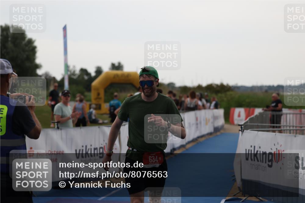 22.06.2025 - Viking Triathlon Yannick Fuchs http://msf.ph/oto/8076563 22.06.2025 16:23:22 Ziel 634 meine-sportfotos.de