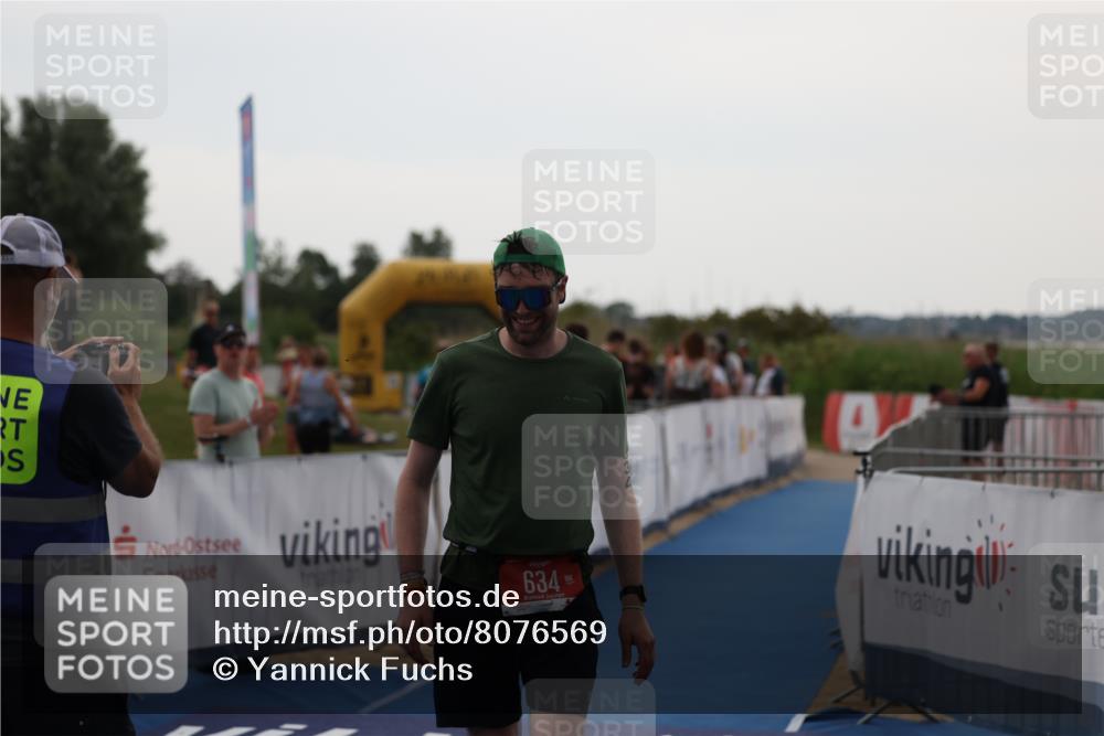22.06.2025 - Viking Triathlon Yannick Fuchs http://msf.ph/oto/8076569 22.06.2025 16:23:22 Ziel 634 meine-sportfotos.de