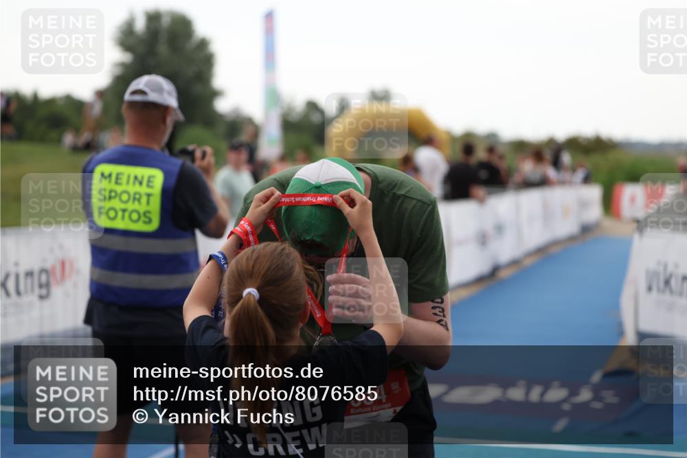 22.06.2025 - Viking Triathlon Yannick Fuchs http://msf.ph/oto/8076585 22.06.2025 16:23:24 Ziel 634 meine-sportfotos.de