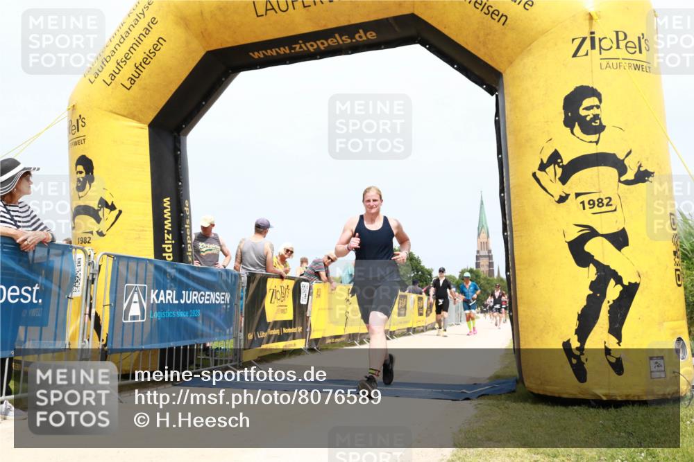 22.06.2025 - Viking Triathlon H.Heesch http://msf.ph/oto/8076589 22.06.2025 14:55:15 Laufen 475, 618 meine-sportfotos.de