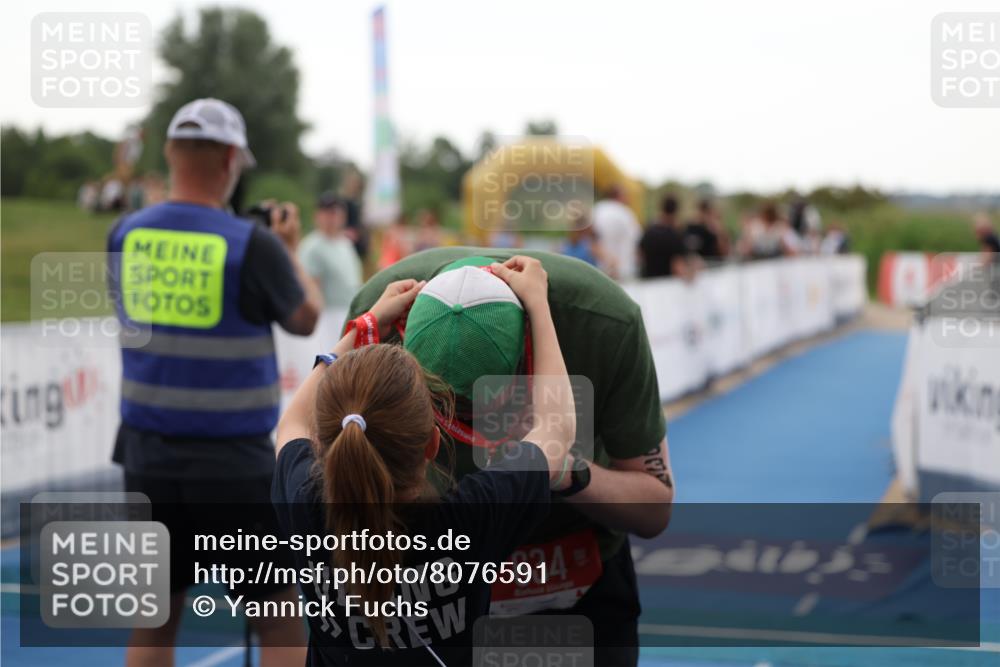 22.06.2025 - Viking Triathlon Yannick Fuchs http://msf.ph/oto/8076591 22.06.2025 16:23:25 Ziel 634 meine-sportfotos.de