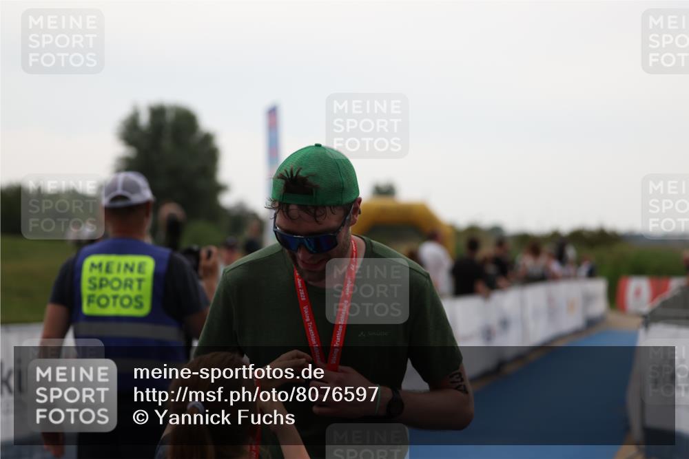 22.06.2025 - Viking Triathlon Yannick Fuchs http://msf.ph/oto/8076597 22.06.2025 16:23:26 Ziel 634 meine-sportfotos.de