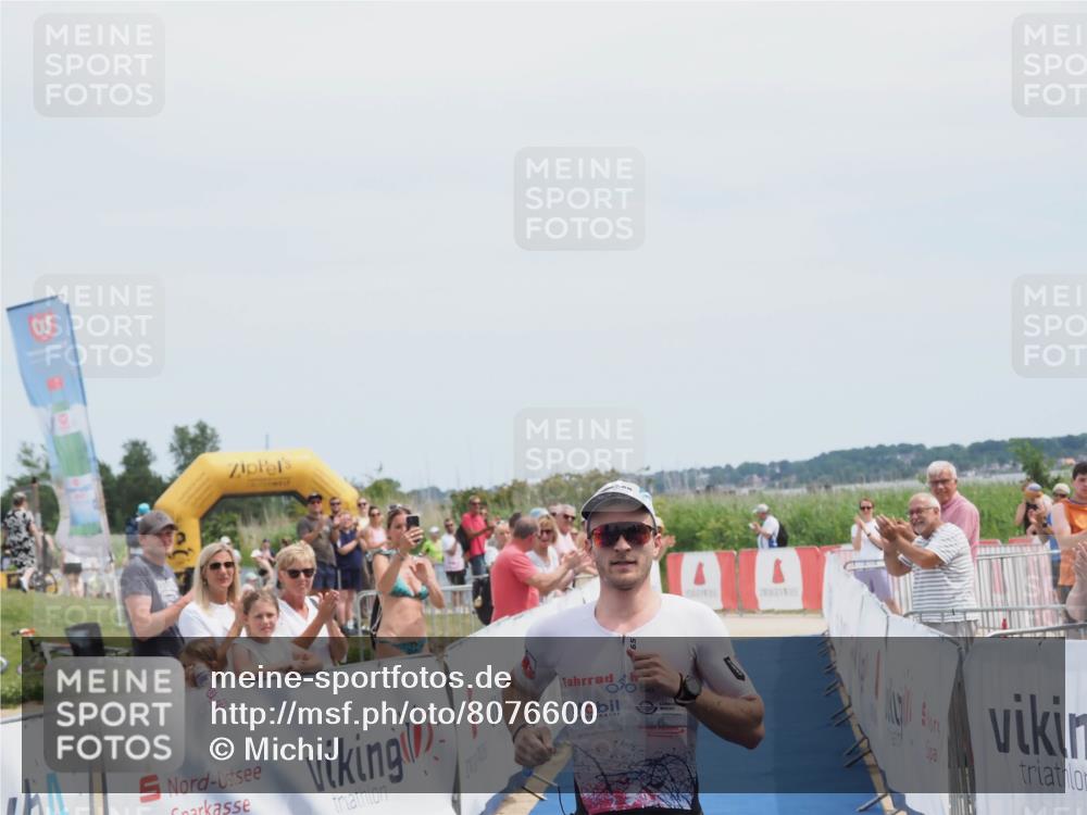 22.06.2025 - Viking Triathlon MichiJ http://msf.ph/oto/8076600 22.06.2025 13:55:38 Ziel 521 meine-sportfotos.de