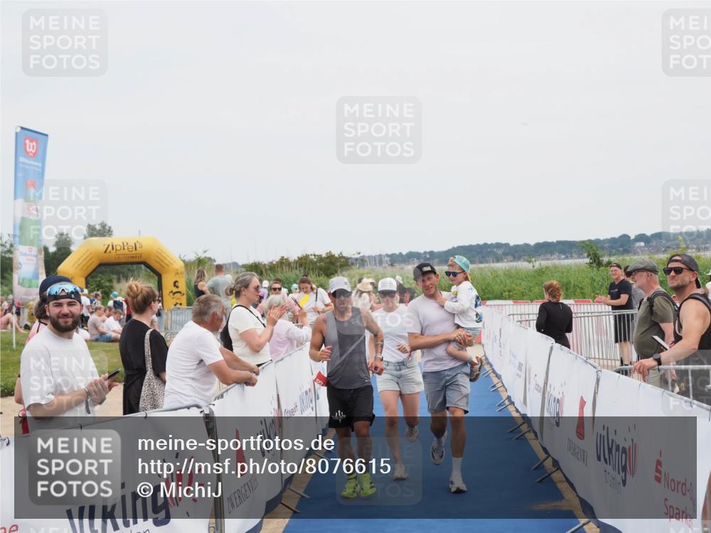 22.06.2025 - Viking Triathlon MichiJ http://msf.ph/oto/8076615 22.06.2025 14:34:02 Ziel 662 meine-sportfotos.de