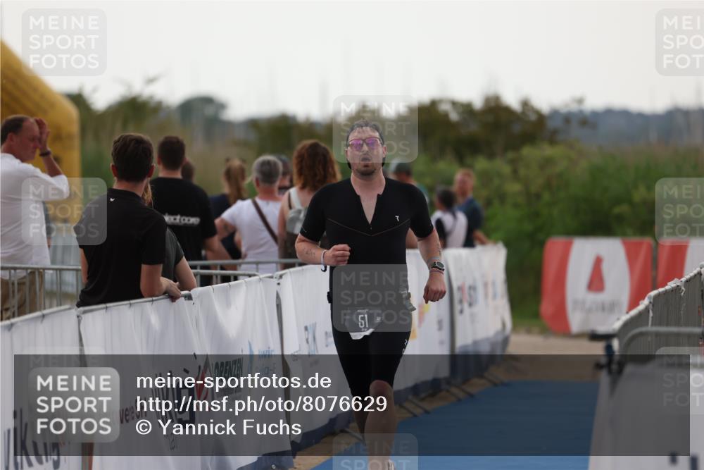 22.06.2025 - Viking Triathlon Yannick Fuchs http://msf.ph/oto/8076629 22.06.2025 16:24:30 Ziel 51 meine-sportfotos.de
