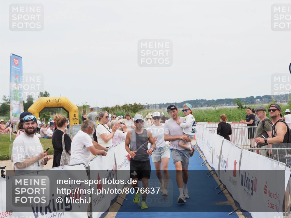 22.06.2025 - Viking Triathlon MichiJ http://msf.ph/oto/8076637 22.06.2025 14:34:02 Ziel 662 meine-sportfotos.de