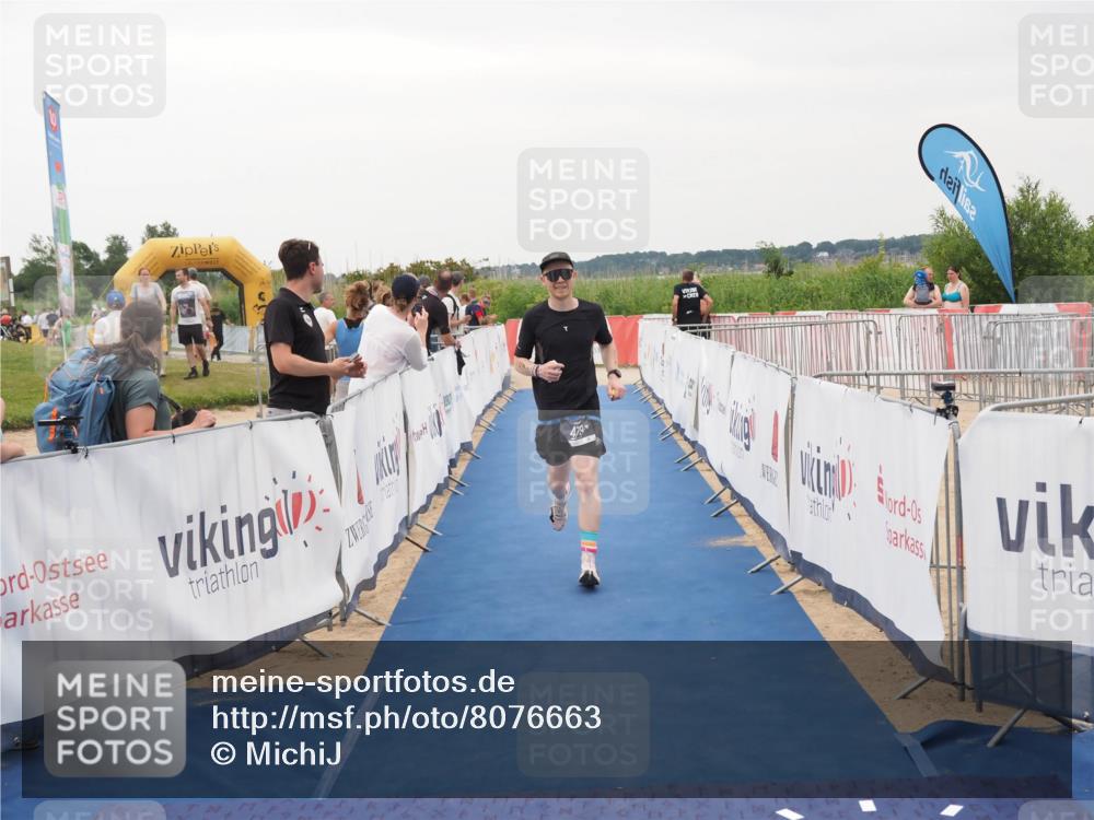 22.06.2025 - Viking Triathlon MichiJ http://msf.ph/oto/8076663 22.06.2025 16:02:27 Ziel 479 meine-sportfotos.de