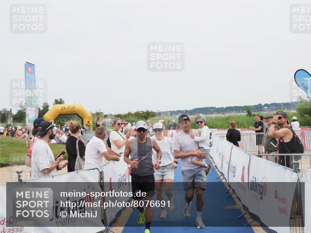 22.06.2025 - Viking Triathlon MichiJ http://msf.ph/oto/8076691 22.06.2025 14:34:03 Ziel 662 meine-sportfotos.de