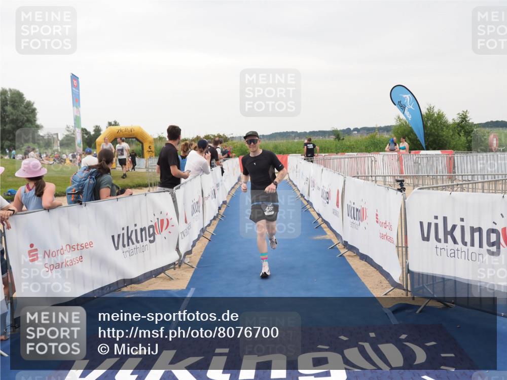 22.06.2025 - Viking Triathlon MichiJ http://msf.ph/oto/8076700 22.06.2025 16:02:27 Ziel 479 meine-sportfotos.de