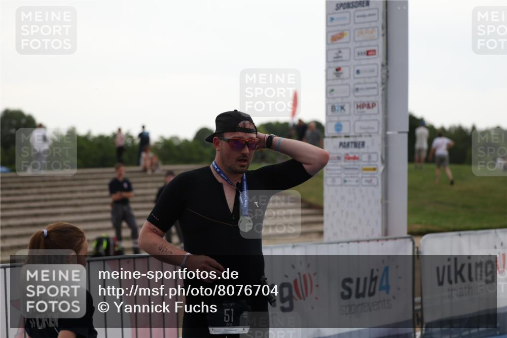 22.06.2025 - Viking Triathlon Yannick Fuchs http://msf.ph/oto/8076704 22.06.2025 16:24:40 Ziel  meine-sportfotos.de
