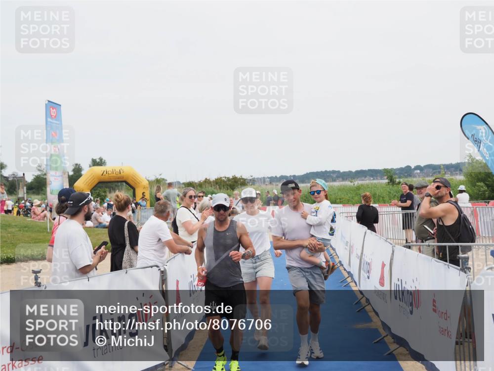 22.06.2025 - Viking Triathlon MichiJ http://msf.ph/oto/8076706 22.06.2025 14:34:03 Ziel 662 meine-sportfotos.de