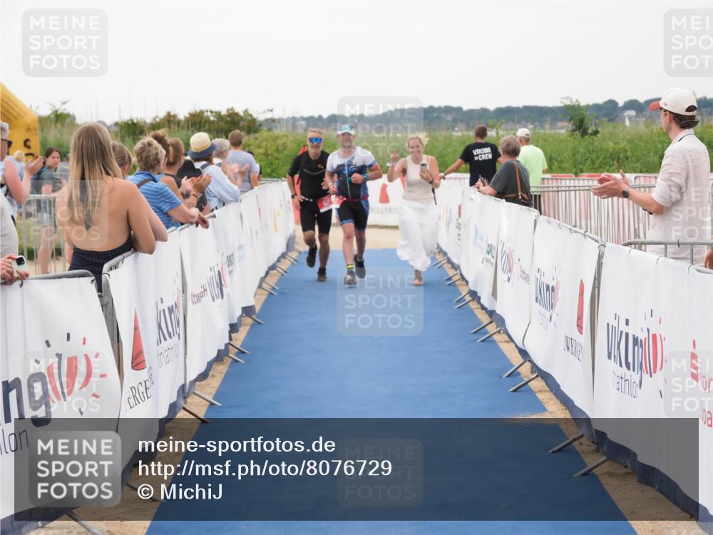22.06.2025 - Viking Triathlon MichiJ http://msf.ph/oto/8076729 22.06.2025 15:54:41 Ziel 627 meine-sportfotos.de