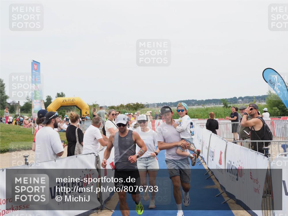22.06.2025 - Viking Triathlon MichiJ http://msf.ph/oto/8076733 22.06.2025 14:34:03 Ziel 662 meine-sportfotos.de