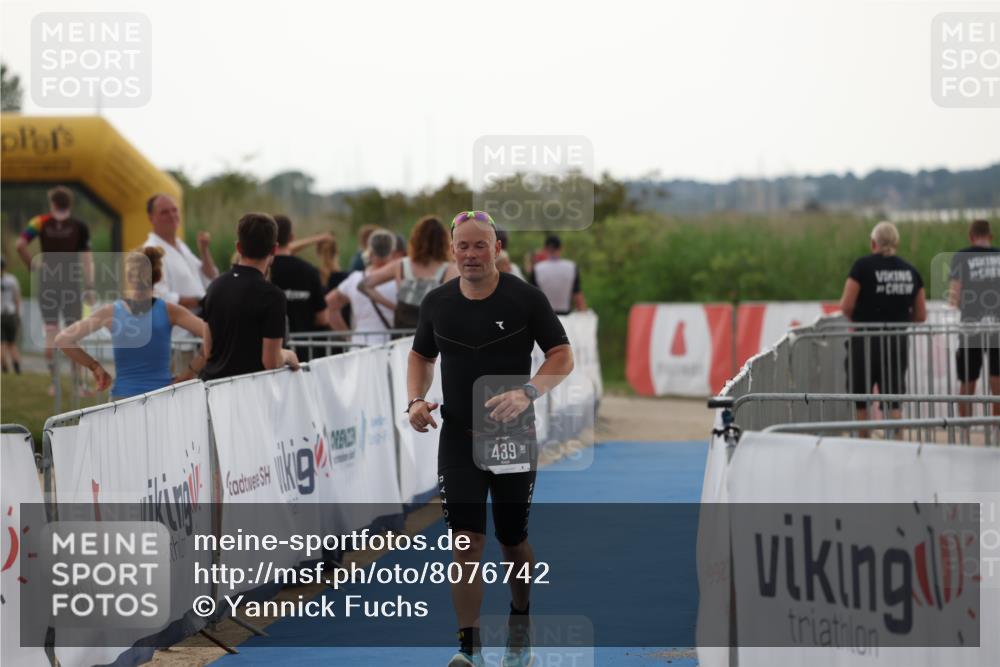 22.06.2025 - Viking Triathlon Yannick Fuchs http://msf.ph/oto/8076742 22.06.2025 16:25:23 Ziel 439 meine-sportfotos.de