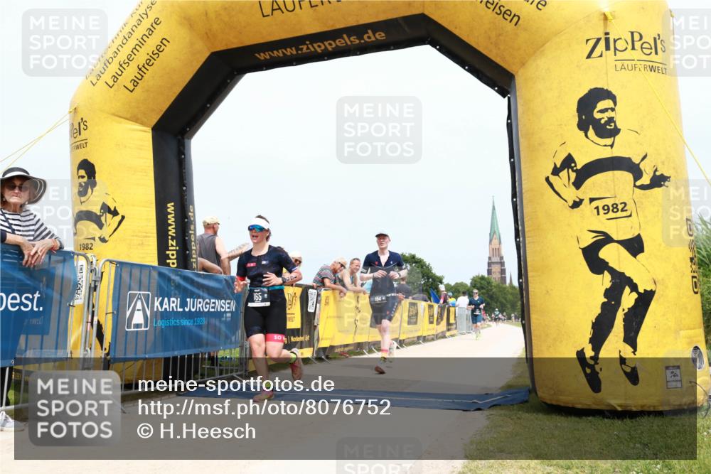22.06.2025 - Viking Triathlon H.Heesch http://msf.ph/oto/8076752 22.06.2025 14:56:53 Laufen 165, 194, 201 meine-sportfotos.de