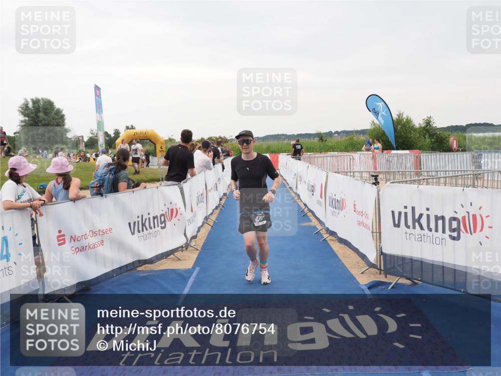 22.06.2025 - Viking Triathlon MichiJ http://msf.ph/oto/8076754 22.06.2025 16:02:28 Ziel 479 meine-sportfotos.de