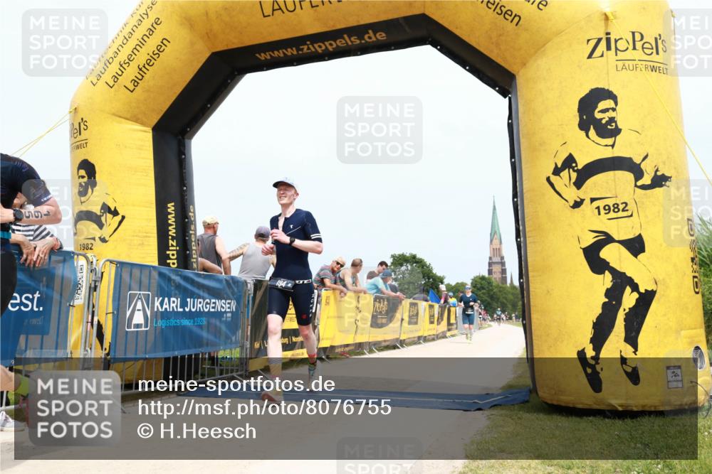 22.06.2025 - Viking Triathlon H.Heesch http://msf.ph/oto/8076755 22.06.2025 14:56:54 Laufen 165, 194, 201 meine-sportfotos.de