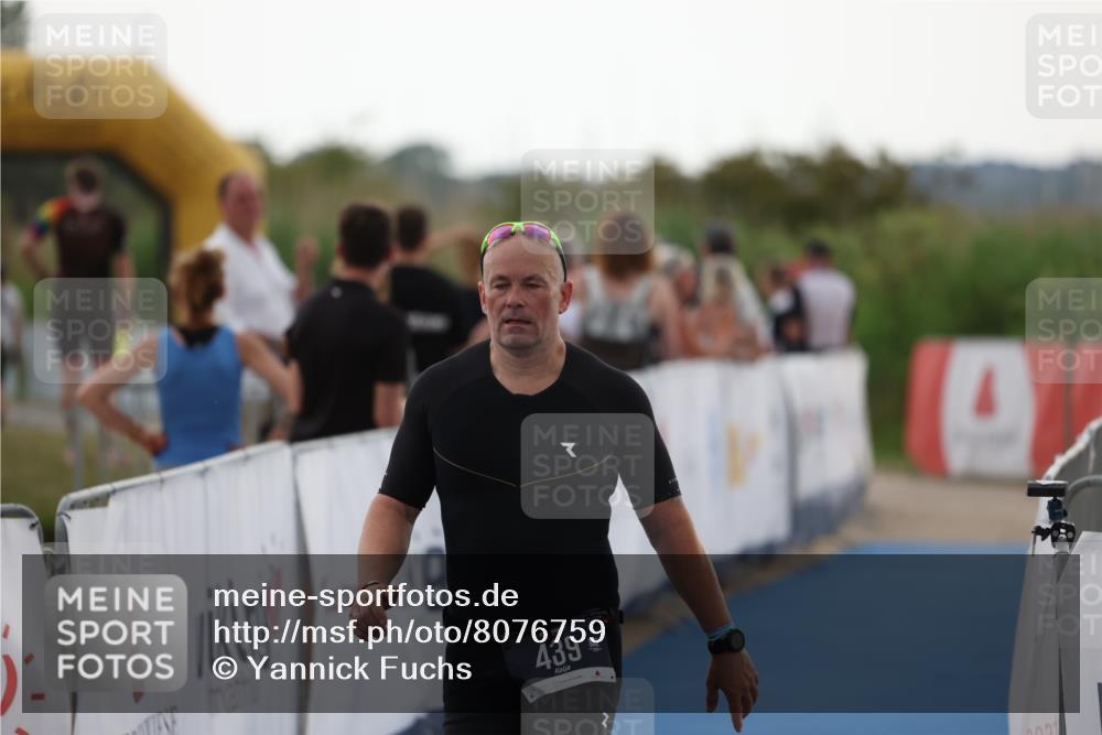 22.06.2025 - Viking Triathlon Yannick Fuchs http://msf.ph/oto/8076759 22.06.2025 16:25:25 Ziel 439 meine-sportfotos.de