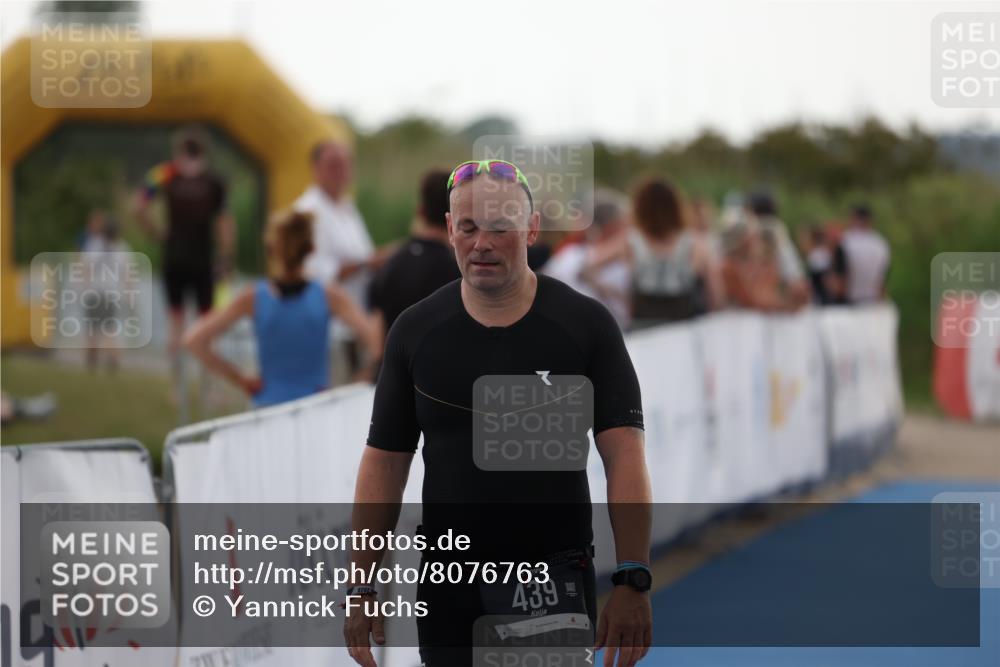 22.06.2025 - Viking Triathlon Yannick Fuchs http://msf.ph/oto/8076763 22.06.2025 16:25:25 Ziel 439 meine-sportfotos.de