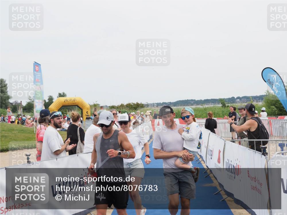 22.06.2025 - Viking Triathlon MichiJ http://msf.ph/oto/8076783 22.06.2025 14:34:04 Ziel 662 meine-sportfotos.de