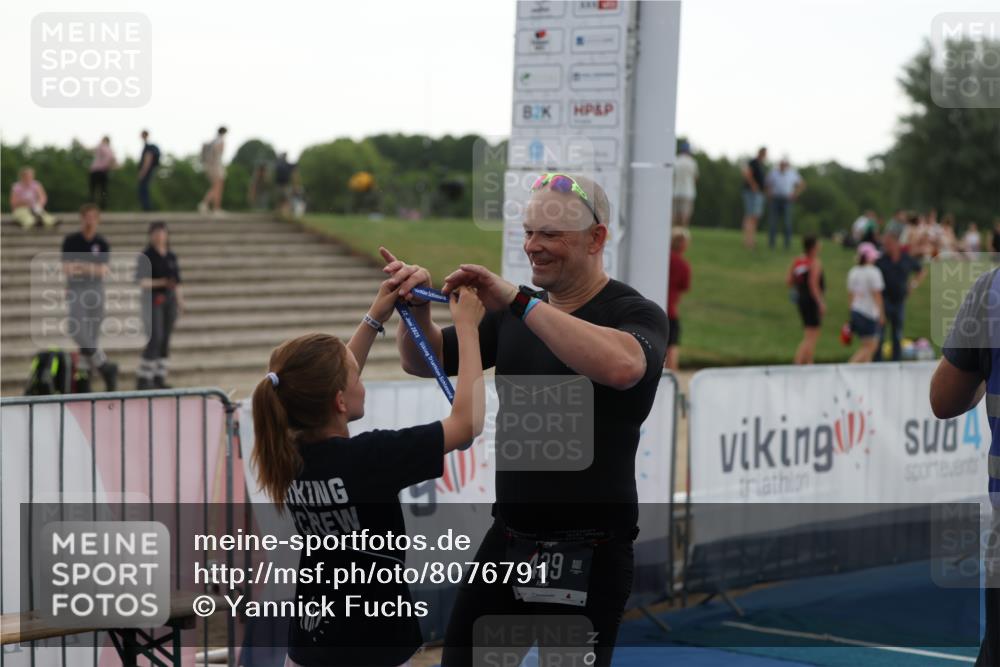 22.06.2025 - Viking Triathlon Yannick Fuchs http://msf.ph/oto/8076791 22.06.2025 16:25:32 Ziel 439 meine-sportfotos.de