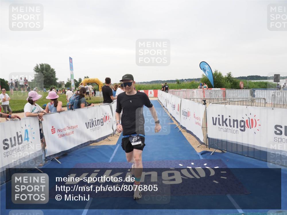 22.06.2025 - Viking Triathlon MichiJ http://msf.ph/oto/8076805 22.06.2025 16:02:28 Ziel 479 meine-sportfotos.de