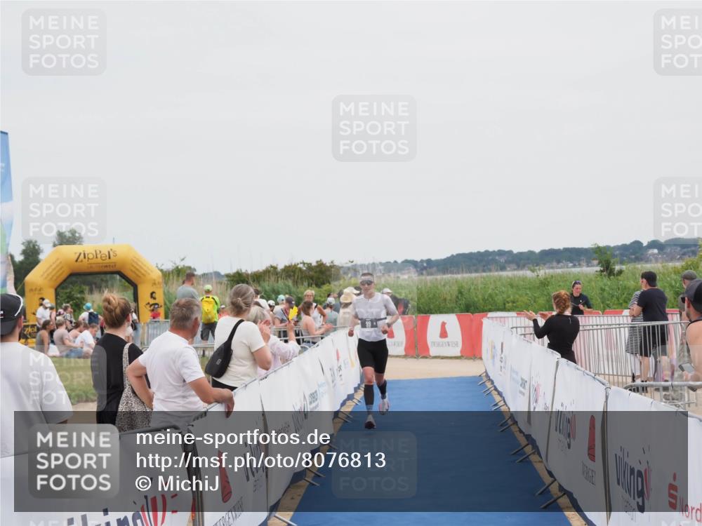 22.06.2025 - Viking Triathlon MichiJ http://msf.ph/oto/8076813 22.06.2025 14:34:26 Ziel 99 meine-sportfotos.de