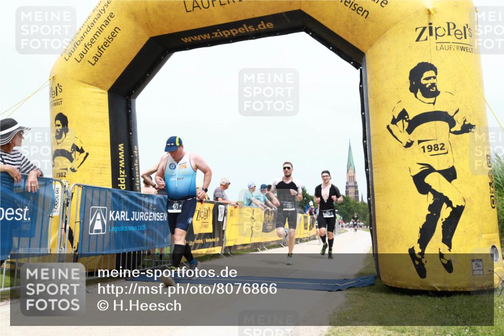 22.06.2025 - Viking Triathlon H.Heesch http://msf.ph/oto/8076866 22.06.2025 14:58:30 Laufen 233, 346, 471, 472, 508 meine-sportfotos.de