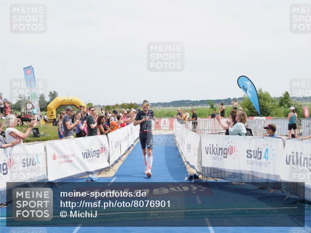 22.06.2025 - Viking Triathlon MichiJ http://msf.ph/oto/8076901 22.06.2025 14:03:25 Ziel 557 meine-sportfotos.de