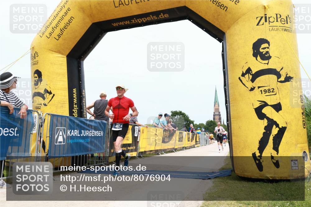 22.06.2025 - Viking Triathlon H.Heesch http://msf.ph/oto/8076904 22.06.2025 14:58:58 Laufen 137, 325, 482 meine-sportfotos.de