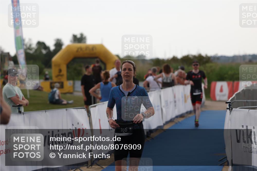 22.06.2025 - Viking Triathlon Yannick Fuchs http://msf.ph/oto/8076909 22.06.2025 16:25:42 Ziel 133, 166 meine-sportfotos.de