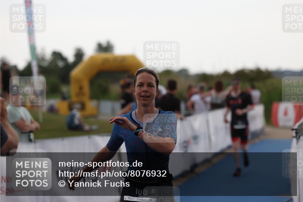 22.06.2025 - Viking Triathlon Yannick Fuchs http://msf.ph/oto/8076932 22.06.2025 16:25:43 Ziel 133, 166 meine-sportfotos.de