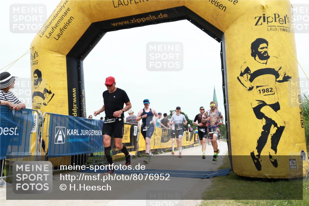 22.06.2025 - Viking Triathlon H.Heesch http://msf.ph/oto/8076952 22.06.2025 14:59:54 Laufen 115, 140, 182, 238, 517, 548 meine-sportfotos.de